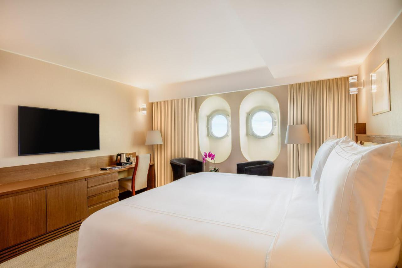 Queen Elizabeth 2 Отель 4*
